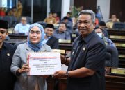 Rapat Paripurna Penyampaian LKPJ Tahun 2024 Dan Ranperda Perusahaan Perseroan Daerah Bank Perekonomian Rakyat Rokan Hulu