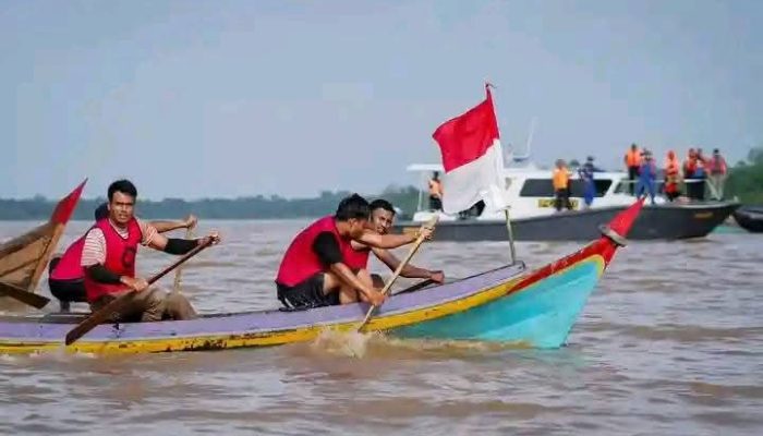 Festival Lomba Dayung Sampan Tradisional, Bupati Labuhan batu : Bentuk Energi Positif dan Konstruksi Nyata Bagi Daerah