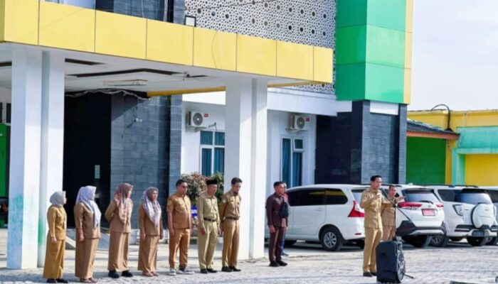 Bupati Kaur Gusril Pausi Pimpin Apel Pagi di RSUD Kaur, Tekankan Disiplin, Integritas dan Peka Terhadap Pasien