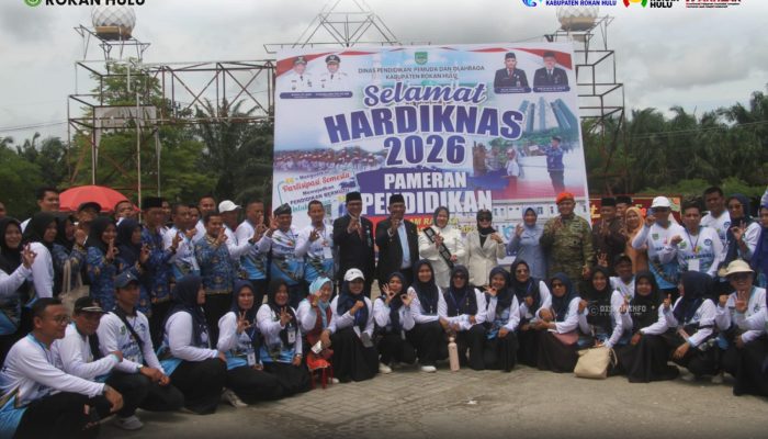 Hardiknas 2026, Bupati Rohul Resmikan Pameran Pendidikan dan Dorong Inovasi Guru-Siswa