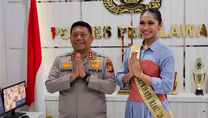 KAPOLRES PELALAWAN JOHN LOIS LETEDARA DUKUNG PENUH WAHYU TRINANDA PUTERI DI GRAND FINAL DUTA PARIWISATA RIAU 2026