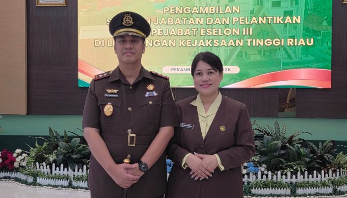 Fredy Feronico Simanjuntak Resmi Dilantik sebagai Kajari Rokan Hulu, Kajati Riau Tekankan Integritas dan Profesionalisme