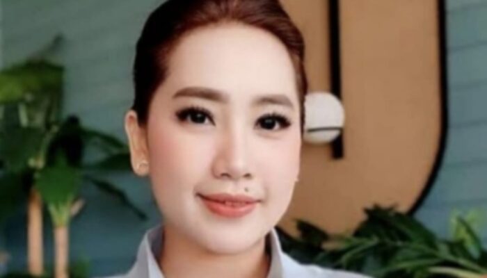 Kita Harus Banga Punya Putri Yang Berani Kelahiran Lampung, Putri Maya Rumanti Pengacara Tim Hotman Paris 911 yang Kini Jadi Sorotan di NTB