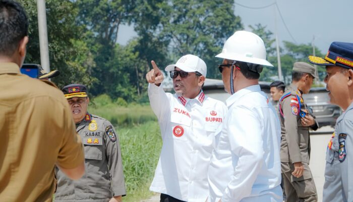 Tidak berkontribusi memperbaiki jalan rusak, Bupati Zukri Tegur Perusahaan Sawit