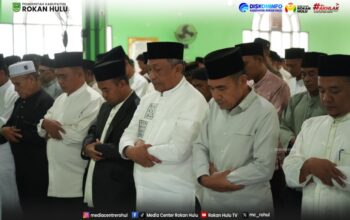 Sholat Idul Adha di Bangun Purba, Bupati Anton: Ini Momen Haru Pulang ke Kampung Halaman