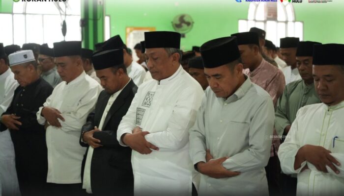 Sholat Idul Adha di Bangun Purba, Bupati Anton: Ini Momen Haru Pulang ke Kampung Halaman