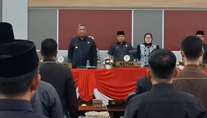 Ketuk Palu DPRD Rohul: Empat Ranperda Disahkan, Rp34 Miliar Digelontorkan untuk Perkuat BUMD dan Bank Daerah