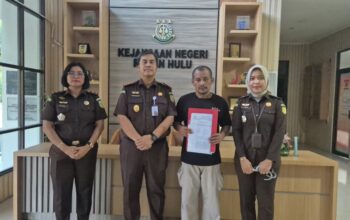 Kejari Rokan Hulu Hentikan Penuntutan Dua Perkara Lewat Restorative Justice, Tersangka Resmi Dibebaskan