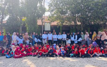 MPLS SDN 006 Pangkalan Kerinci Hadirkan Komnas PA, Orang Tua Dibekali Pemahaman Hukum Perlindungan Anak