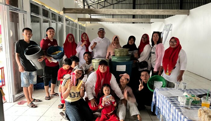 Hasil Musyawarah Mufakat 2026, Pemdes Tanjung Aur 1 Pasang Lampu Tenaga Surya: Terangi Jalan, Langkah Nyata Kemajuan Desa