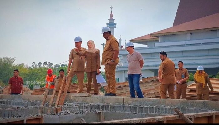 Sidak Gedung DPRD Rohul, Bupati Anton Soroti Mutu Pekerjaan MEP dan Kejar Target Penyelesaian