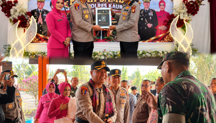 Pisah Sambut Kapolres Kaur, Tongkat Komando Beralih dari AKBP Alam Bawono kepada AKBP Wiwin